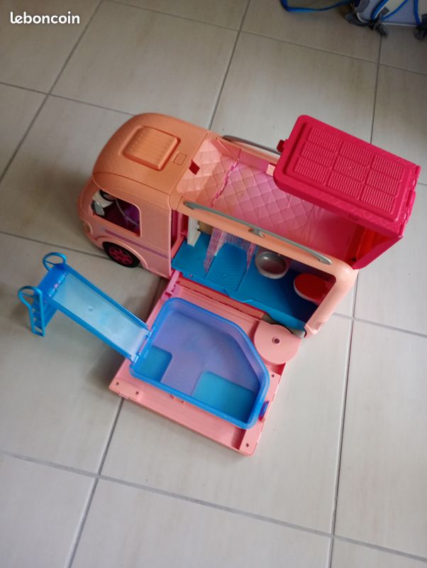 Camping car Barbie (image 2)