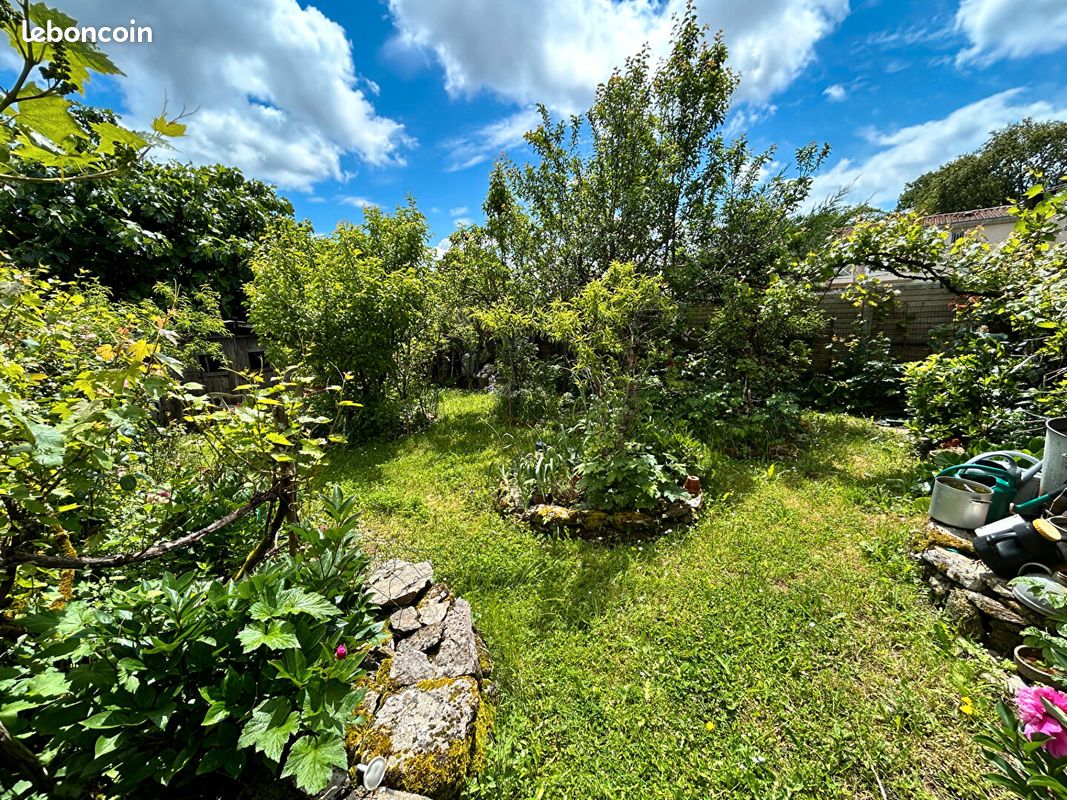 Terrain 450 m² · à Nantes · 450 m² · 159 750 €