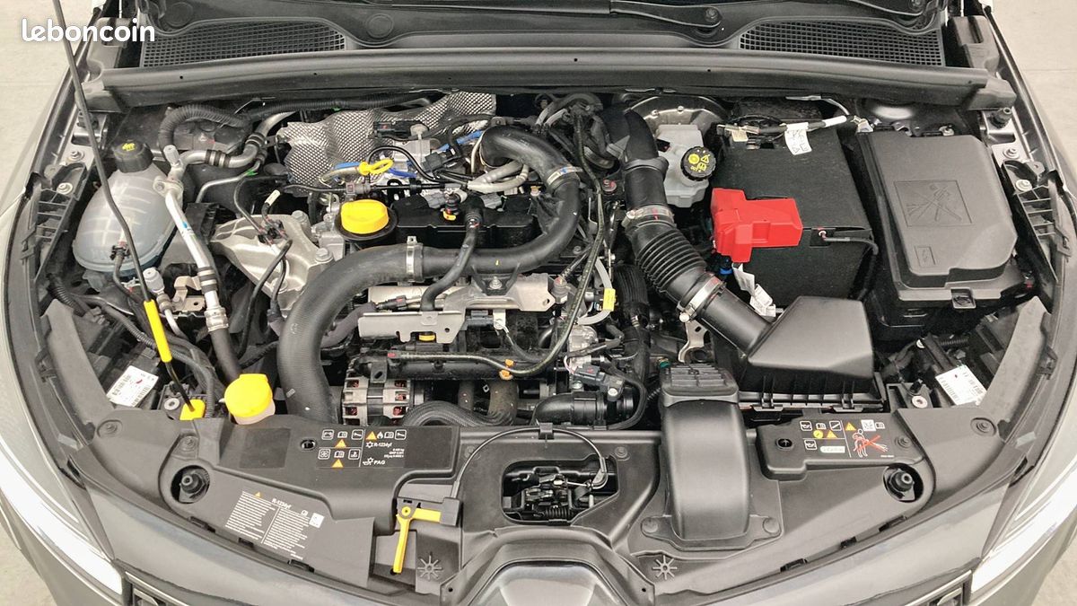 Renault clio tce 90 ch gsr2 techno (image 19)