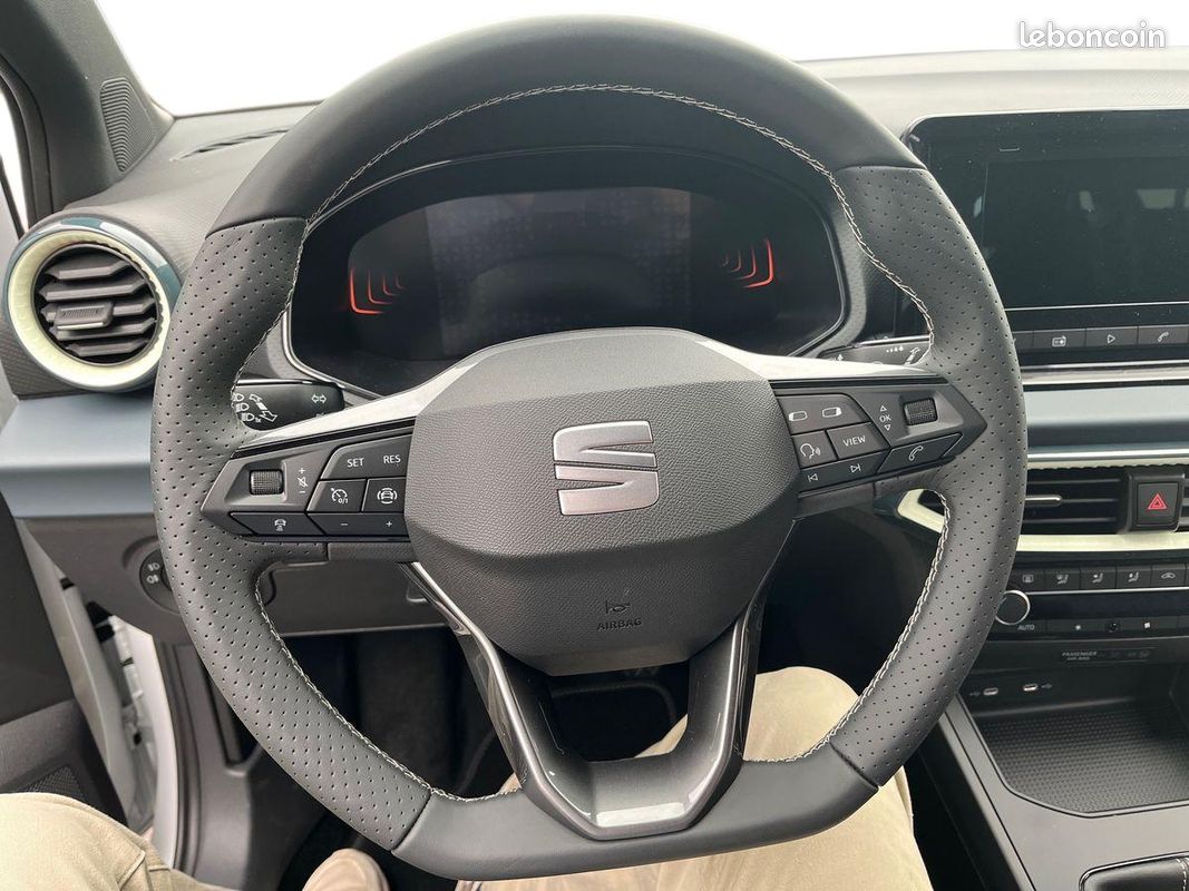 SEAT Arona 1.0 TSI 95 ch Start/Stop BVM5 Copa (image 18)