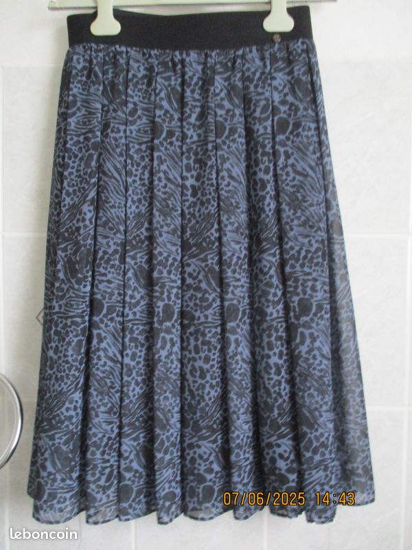 Jupe ample et légère Taille M Vêtements