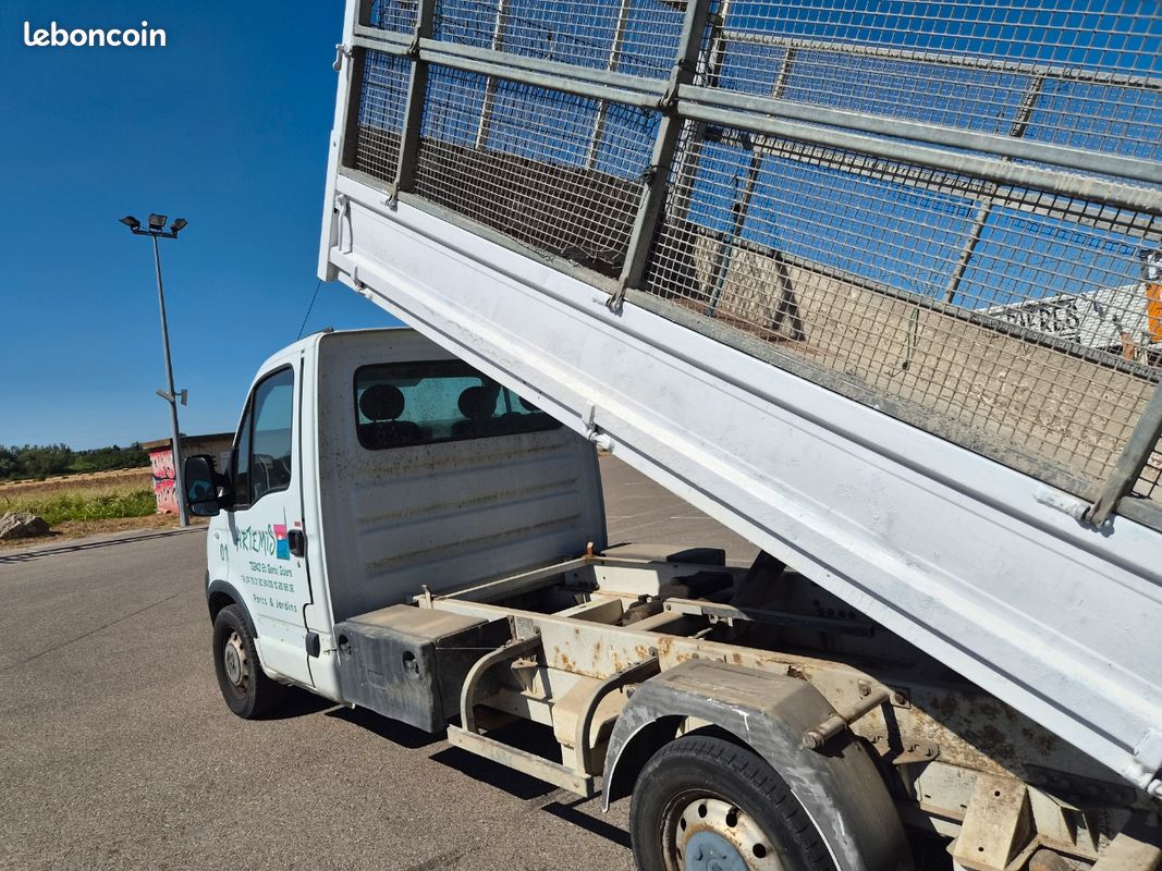 Renault master benne 2.5 dci 115 (image 8)