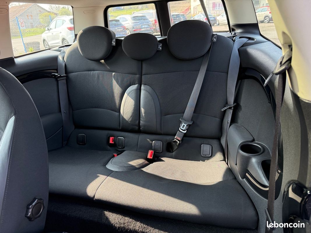 Mini CLUBMAN COOPER 122CH (image 8)