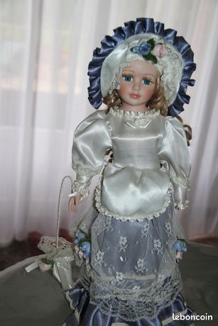 POUPÉE PORCELAINE 38 cm env. • FAIRYTALE COLLECTION : PRINCESS & THE FROG (# NB) EUR 12,90 - FR