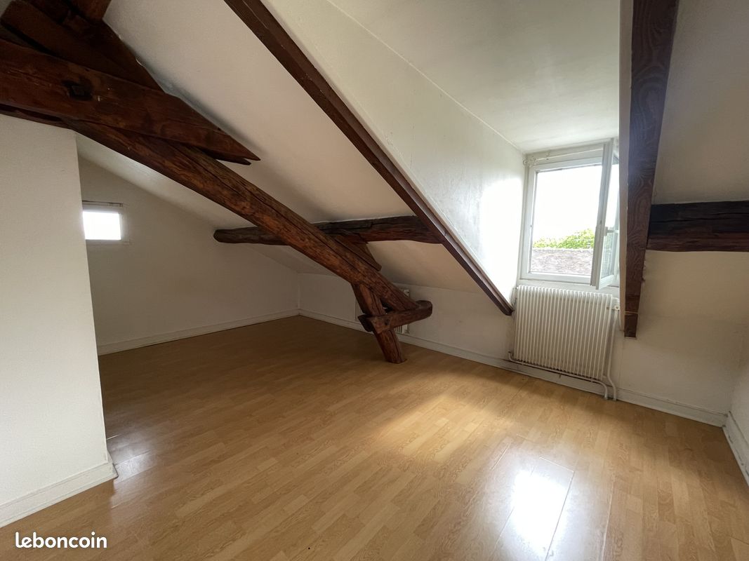 Appartement a louer - 2 pièce(s) - 37 m2 - Surfyn