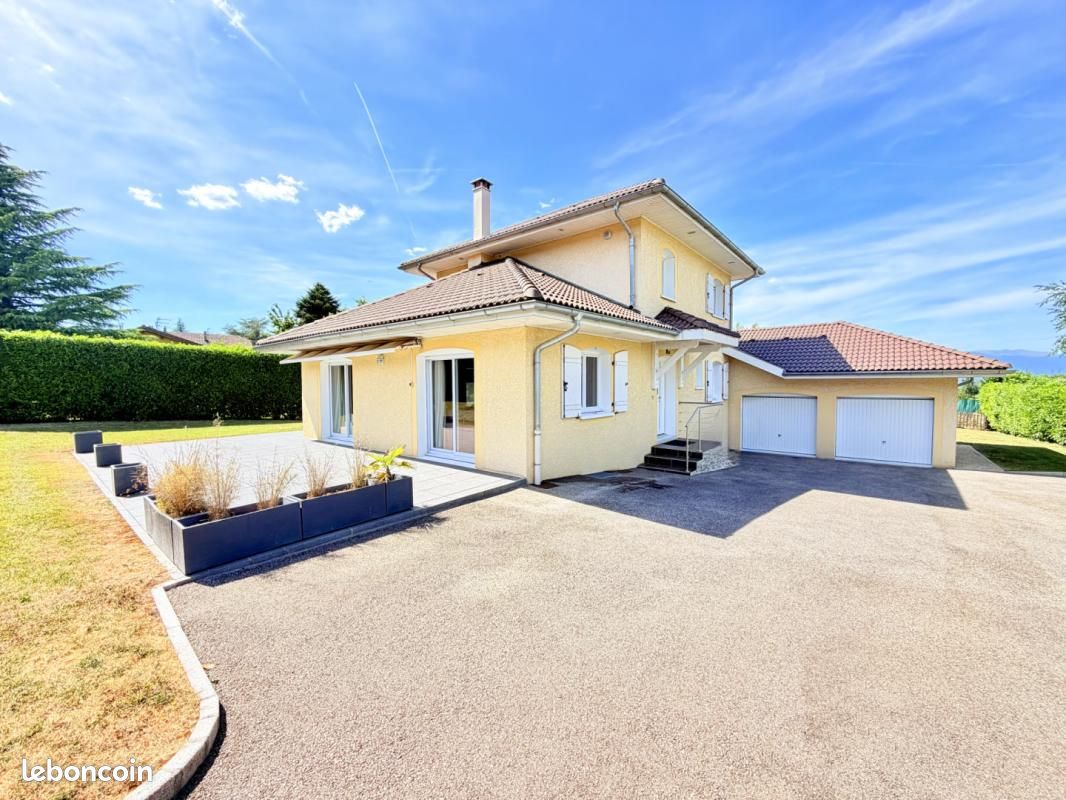 Maison 7 pièces 147 m² · à Dingy-en-Vuache · 147 m² · 685 000 €