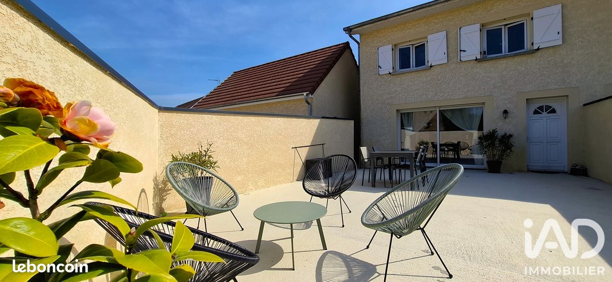 Maison 5 pièces 140 m² · à Tichey · 140 m² · 195 000 €
