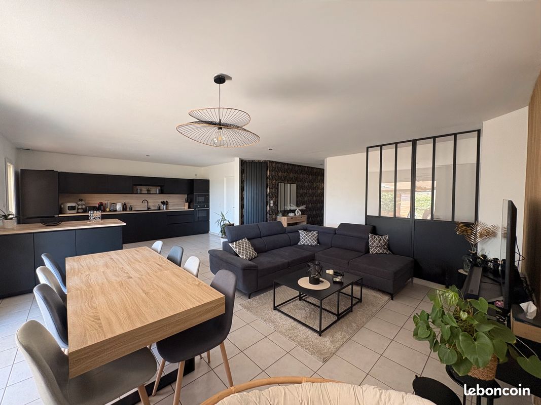 Maison 4 pièces 92 m² · à Mésanger · 92 m² · 250 000 €