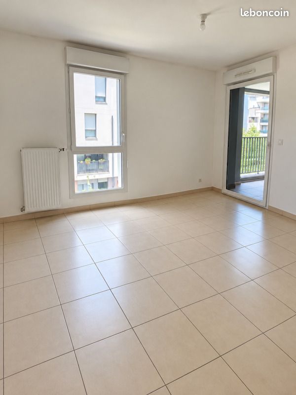 Appartement 2 pièces 41 m² · à Vénissieux · 41 m² · 755 €/mois