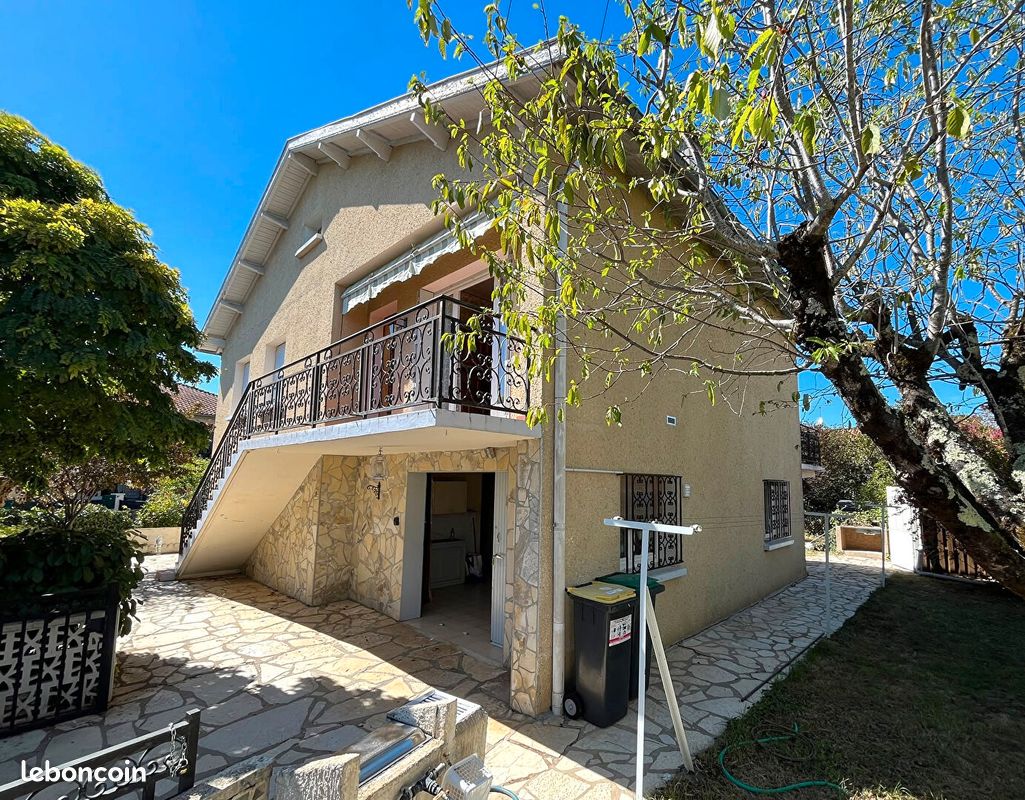Maison 5 pièces 116 m² · à Caussade · 116 m² · 182 500 €