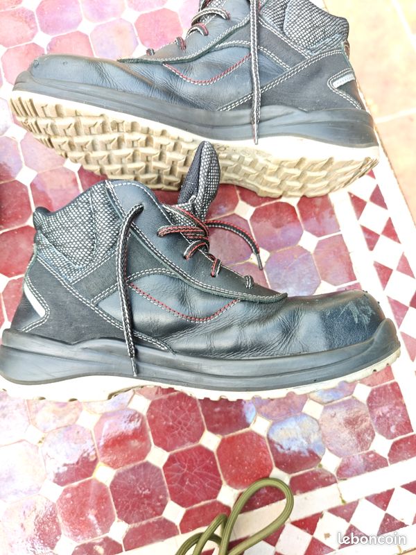 Chaussures sécurité Pointure 42 (image 2)