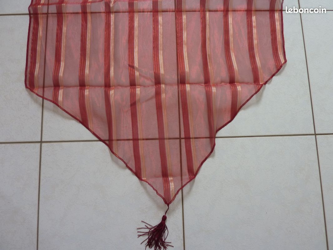 Rideau rouge (image 3)