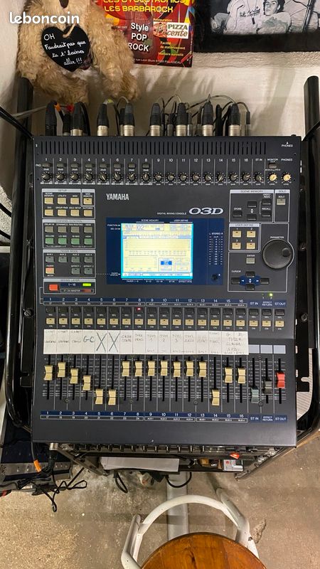 Table de mixage Yamaha 03D avec carte ADAT 8 in/out (image 1)