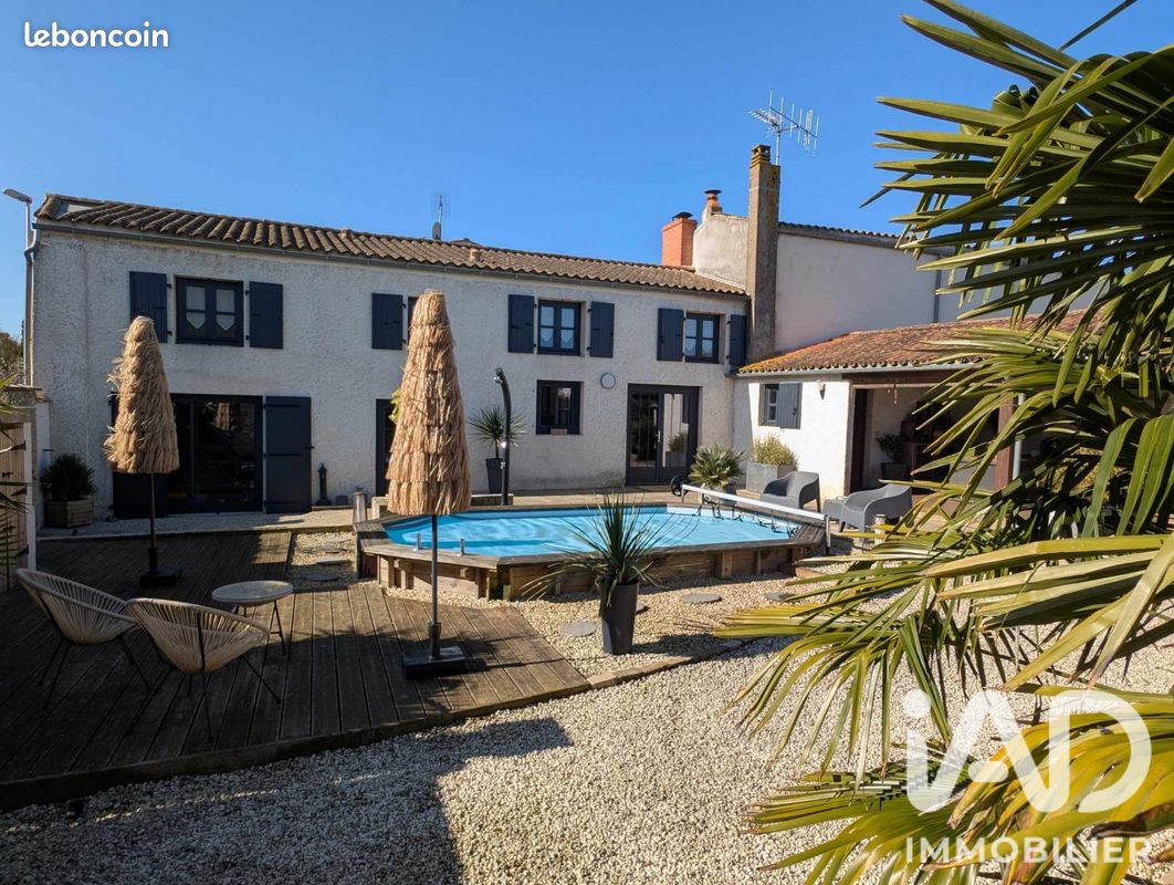 Maison 6 pièces 139 m² · à Marsilly · 139 m² · 470 000 €