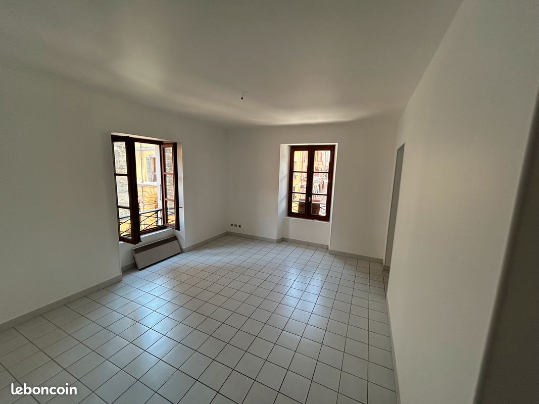 Appartement 3 pièces 47 m² · à Saint-Jean-de-Maurienne · 47 m² · 114 000 €