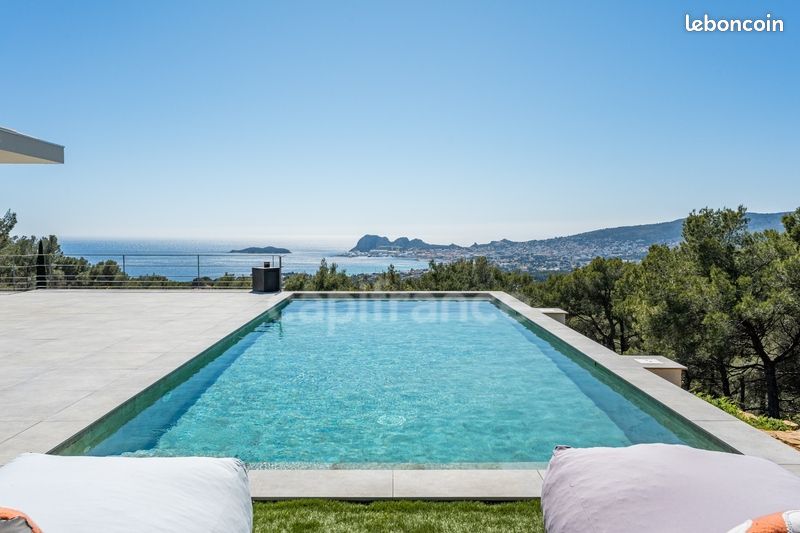 Maison 8 pièces 335 m² · à Ceyreste · 335 m² · 4 350 000 €