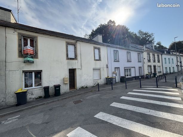 Immeuble 100 m² Bohars