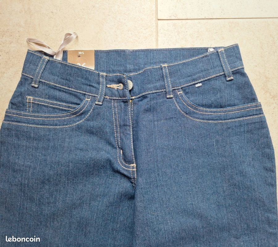 Pantalon Cargo Court Noir Femme M&S Taille 42, Coupe Large, Neuf Avec étiquette