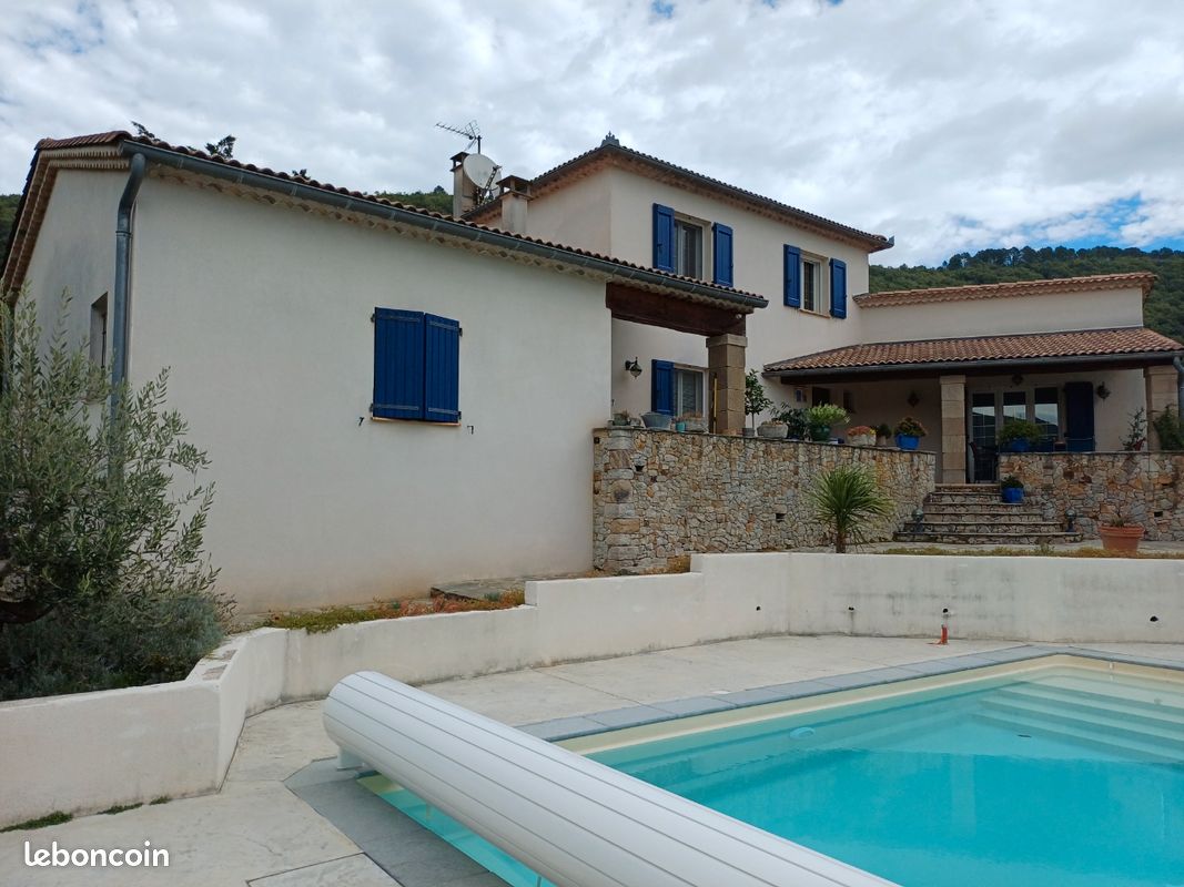 Location chambre & cuisine. Piscine privée pour 2 voyageurs Parc National des Cévennes (image 11)
