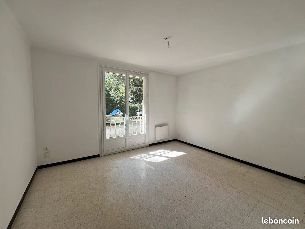 Appartement 2 pièces 48 m² · à La Seyne-sur-Mer · 48 m² · 584 €