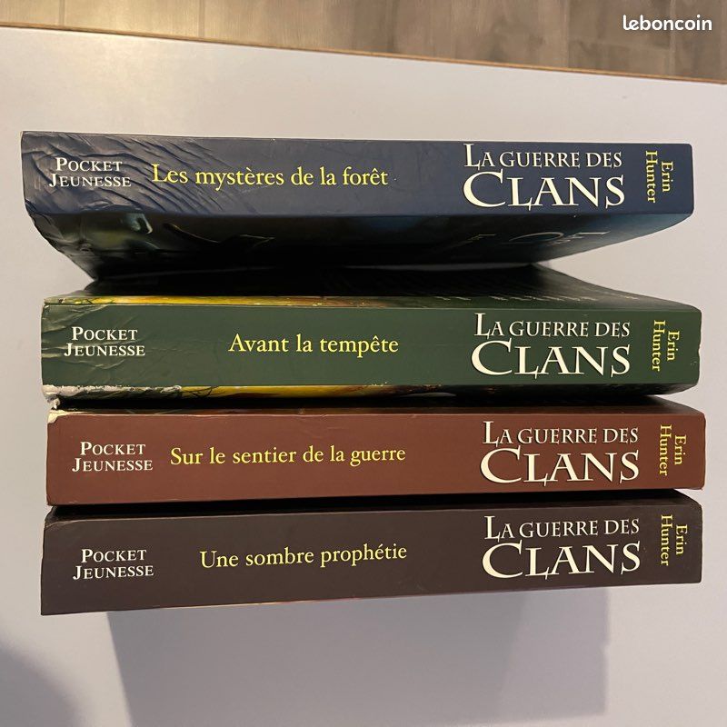 Lot livres la guerre des clans tomes 3, 4, 5 et 6 grand format (image 3)