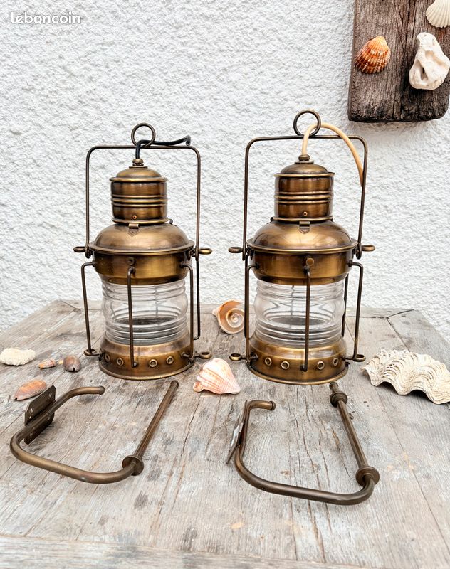 ANCIEN ETUI PORTE ALLUMETTES PYROGENE GRATTOIR EN LAITON superbe etat