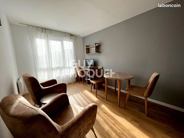 Studio 1 pièce 19 m²