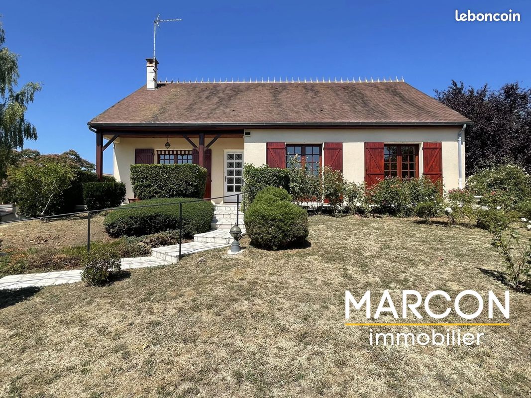 Maison 4 pièces 112 m² · à Dun-le-Palestel · 112 m² · 850 €