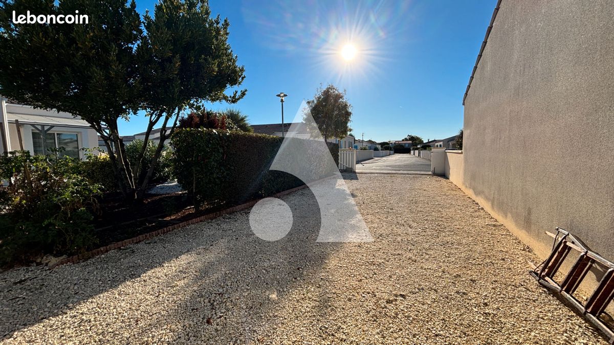 Terrain 180 m² · à Marennes-Hiers-Brouage · 180 m² · 38 000 €