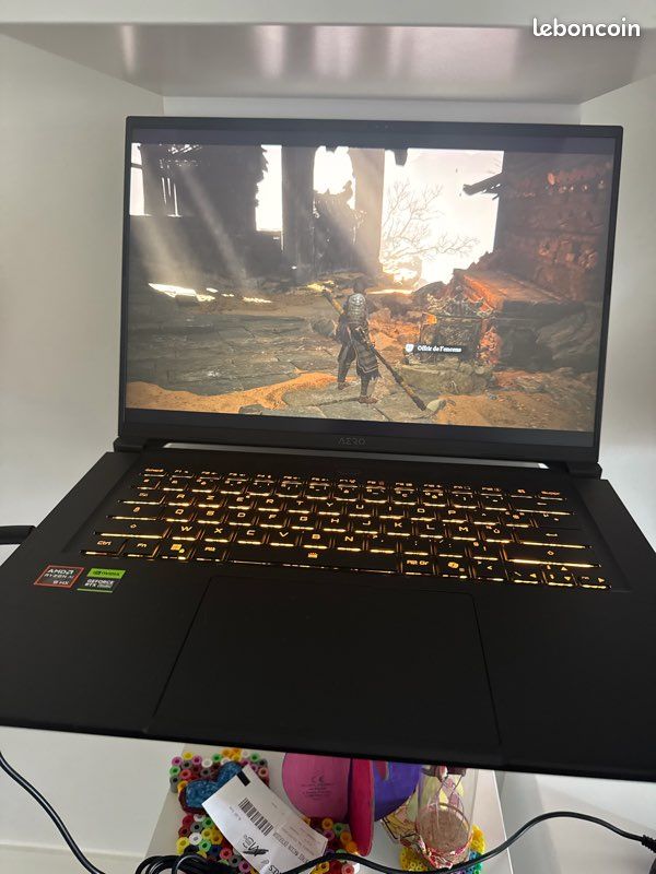 Gigabyte x16 (image 3)