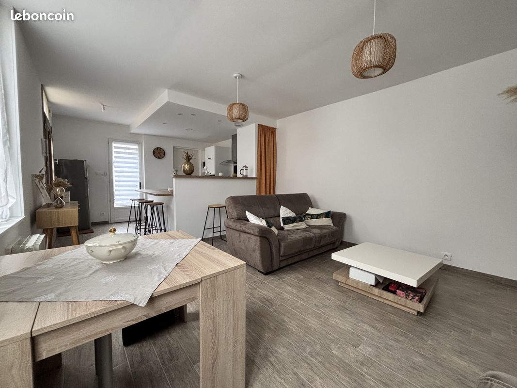 Maison 3 pièces 59 m² · à Rochefort · 59 m² · 825 €
