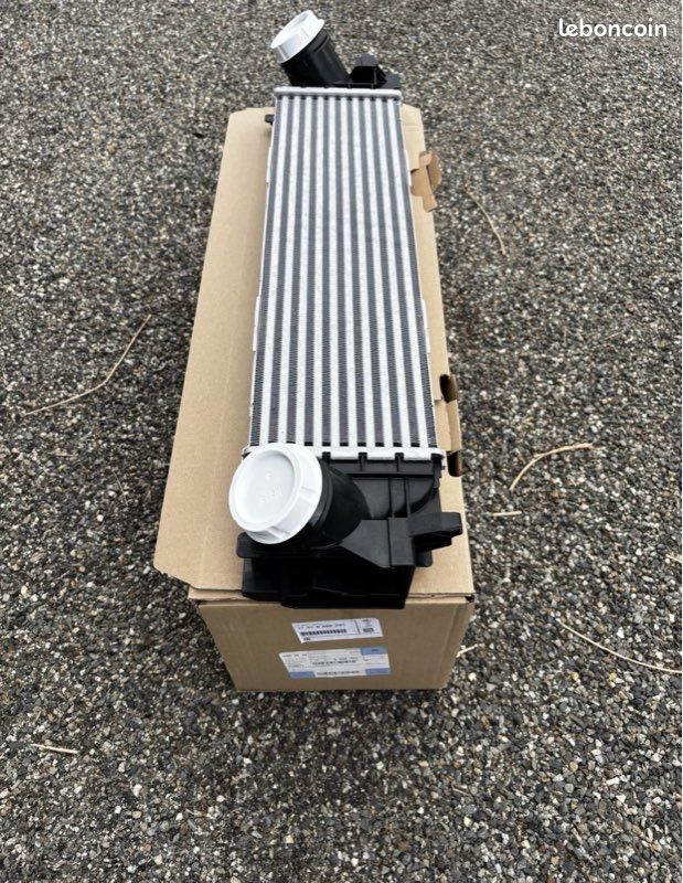 Radiateur intercooler NEUF B47 BMW Série G (image 1)