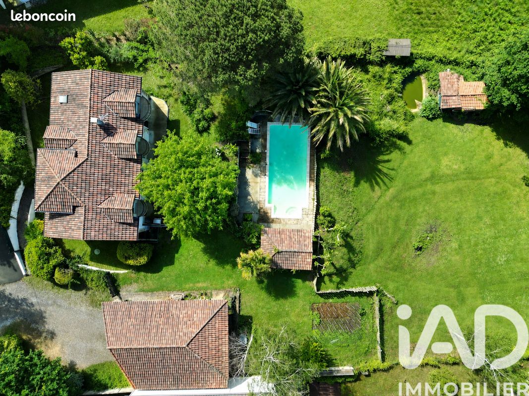 Maison 6 pièces 180 m² · à Arbonne · 180 m² · 890 000 €
