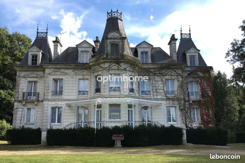Maison 14 pièces 351 m² · à Formerie · 351 m² · 690 000 €