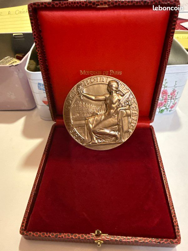 MÉDAILLE - CCF - SIEGE DU CREDIT COMMERCIAL DE FRANCE - AVENEMENT DE L MÉDAILLE - CCF - SIEGE DU CREDIT COMMERCIAL DE FRANCE - AVENEMENT DE L