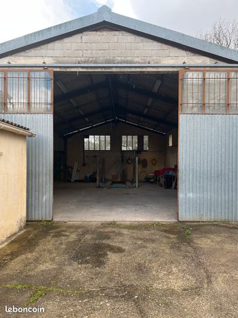 Hangar stockage