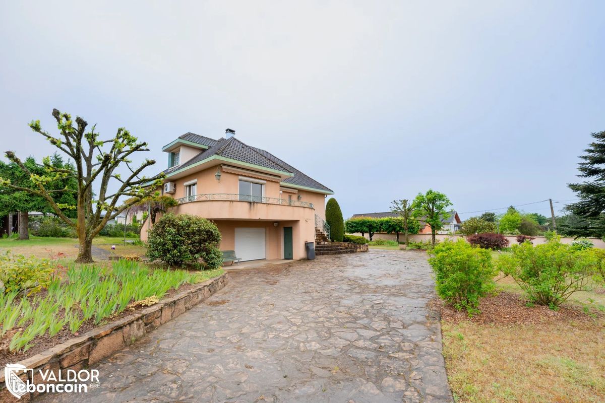 Propriété 8 pièces 200 m² (image 12)