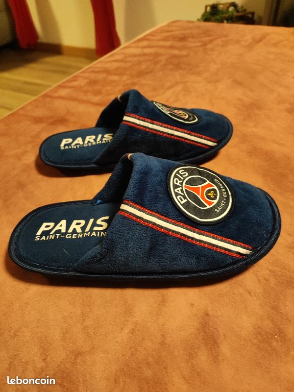 Chausson Psg Original Chaussons Officiels Paris Saint-Germain - Collection PSG - 100% Polyester - Supporteur Collection Football Française