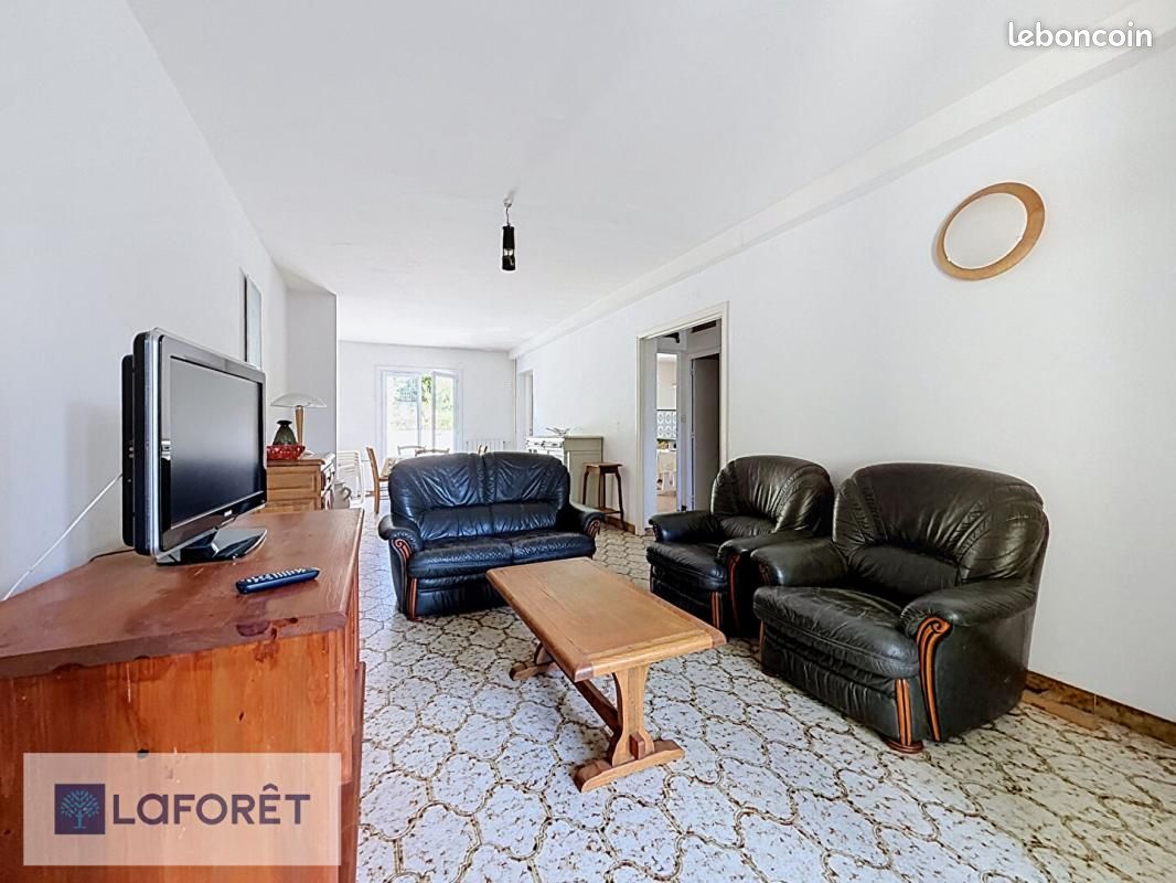 Maison 5 pièces 110 m² · à Six-Fours-les-Plages · 110 m² · 386 000 €
