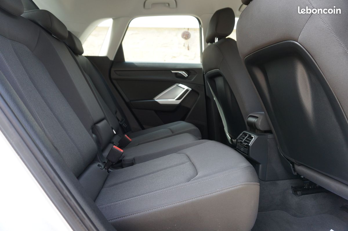 Audi Q3 - 35 TFSI 150 Mhev Design S Tronic - 35.000Kms/Septembre 2022 (image 6)