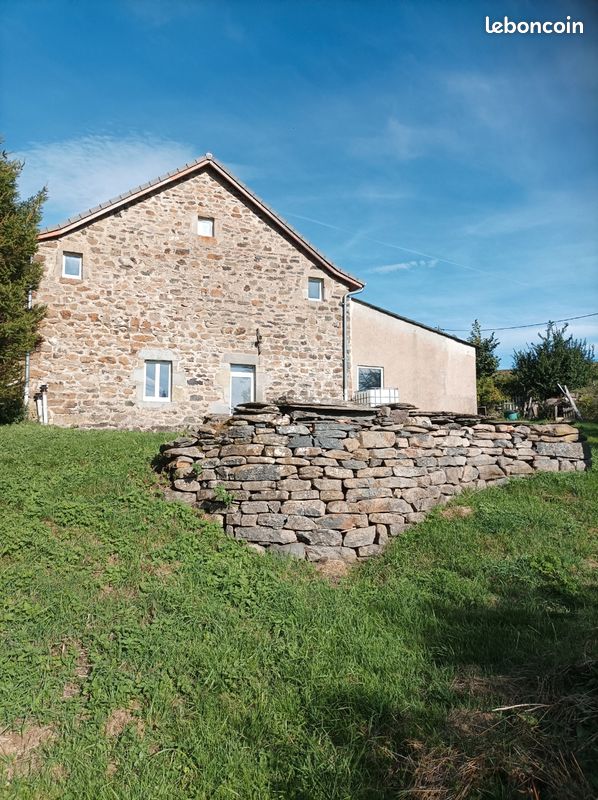 Ferme en pierre avec dépendances (image 3)