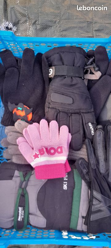 Lot de gants (image 1)