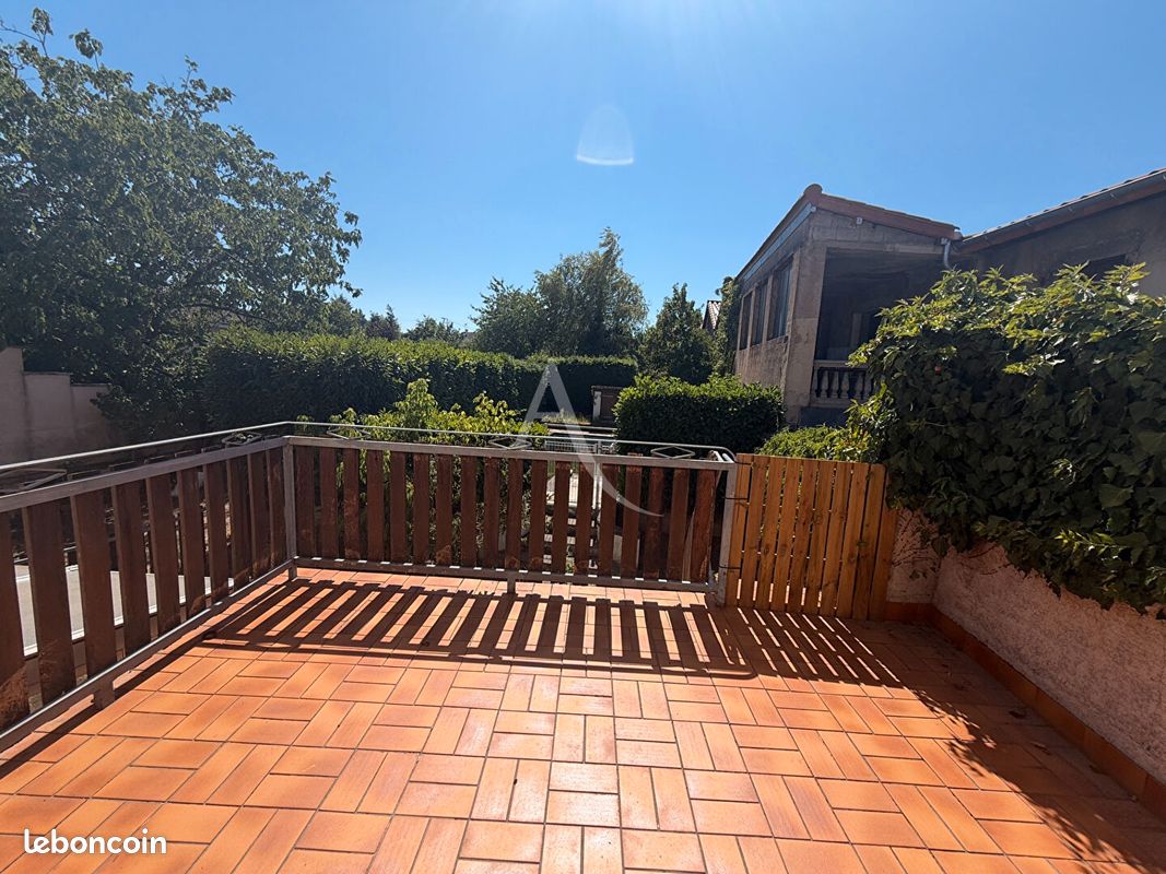 Appartement 1 pièce 18 m² · à Bourg-en-Bresse · 18 m² · 680 €