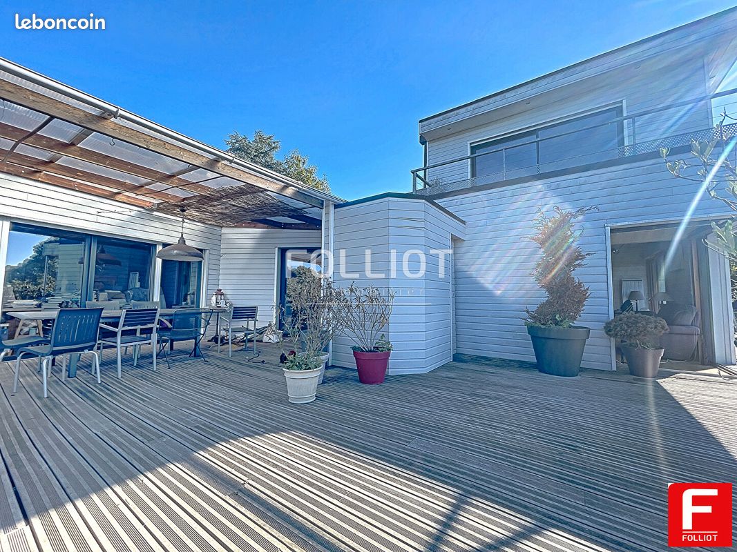 Maison 8 pièces 202 m² · à Avranches · 202 m² · 749 000 €