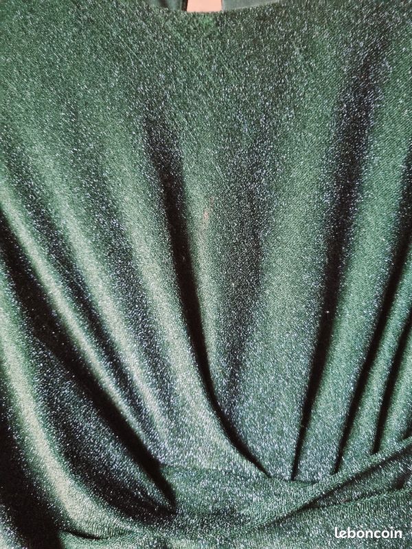 Robe avec petite paillettes (image 7)