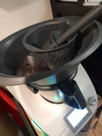 Thermomix TM5 Connecté 2018 — Robot De Cuisine, Occasion, Fonctionnel, Couleur Blanc