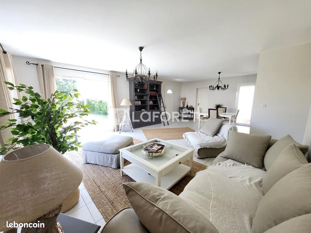 Maison 8 pièces 172 m² · à Aureilhan · 172 m² · 530 000 €