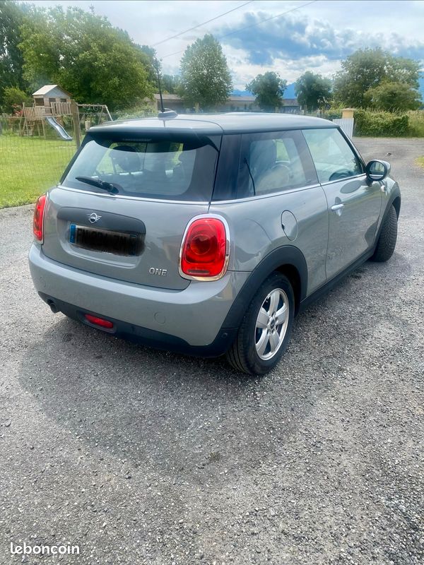 Mini à vendre (image 1)