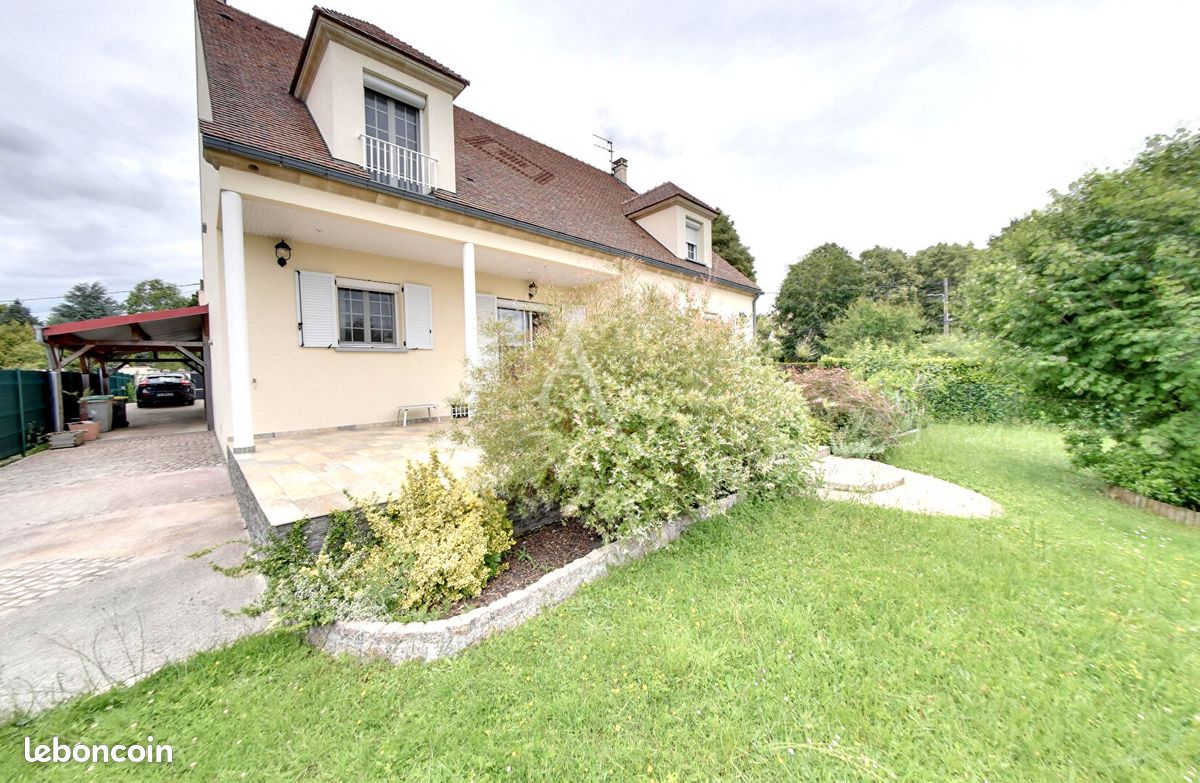 Maison 7 pièces 300 m² · à Tournan-en-Brie · 300 m² · 509 000 €