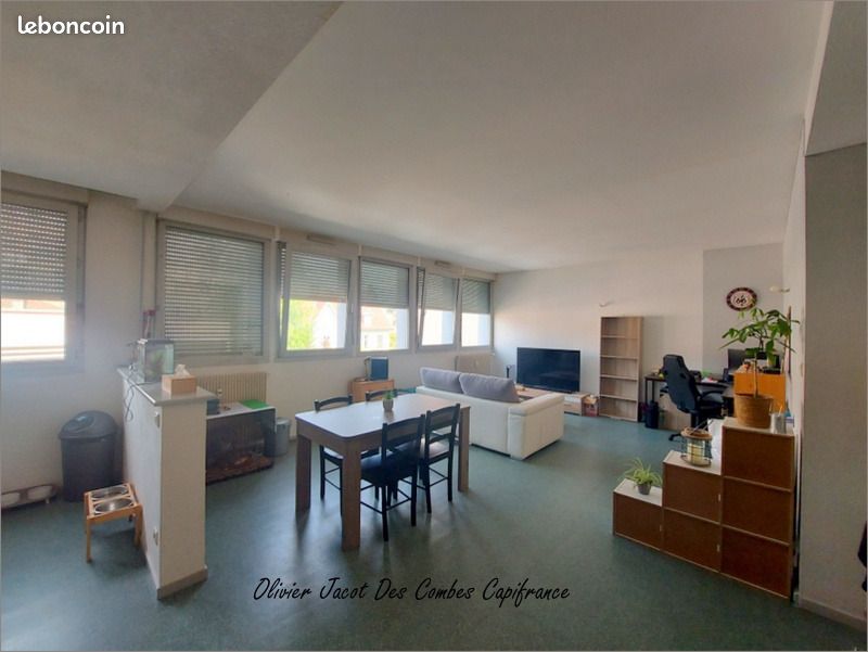 Appartement 2 pièces 74 m² · à Montbéliard · 74 m² · 81 000 €